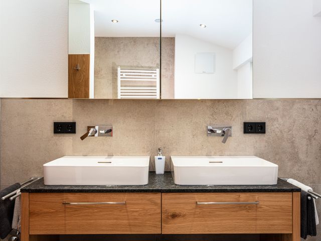 Ferienwohnungen Hausbacher