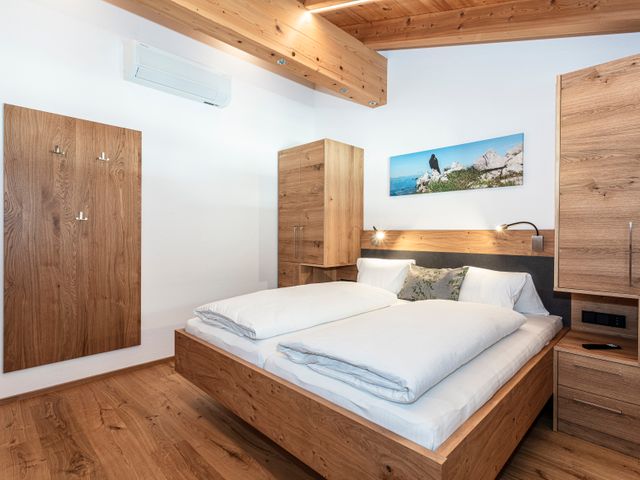 Ferienwohnungen Hausbacher