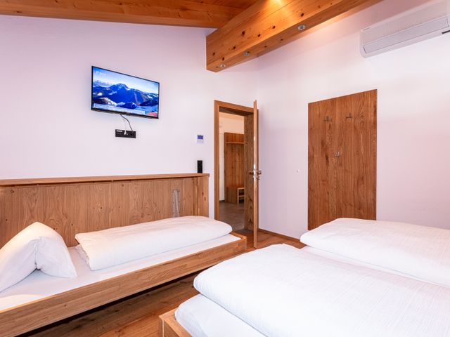 Ferienwohnungen Hausbacher